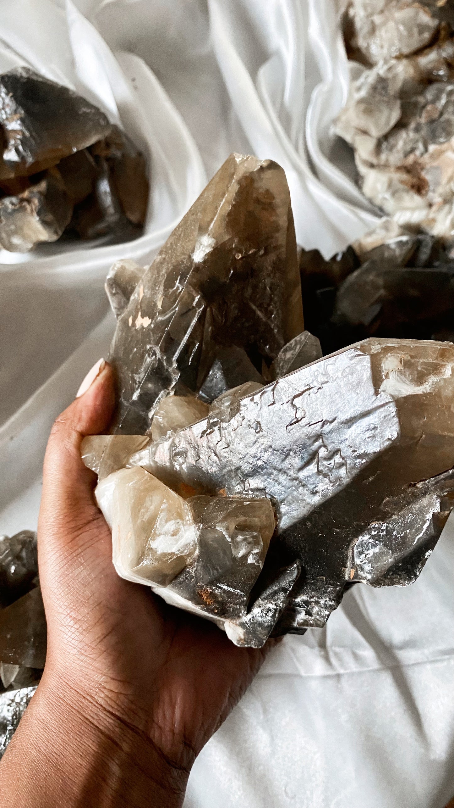 ANUBIS TOOTH Calcite (large)