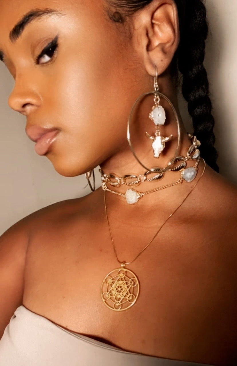 WHITE AGATE CHOKER