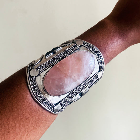 COZMIK LOVE CUFF